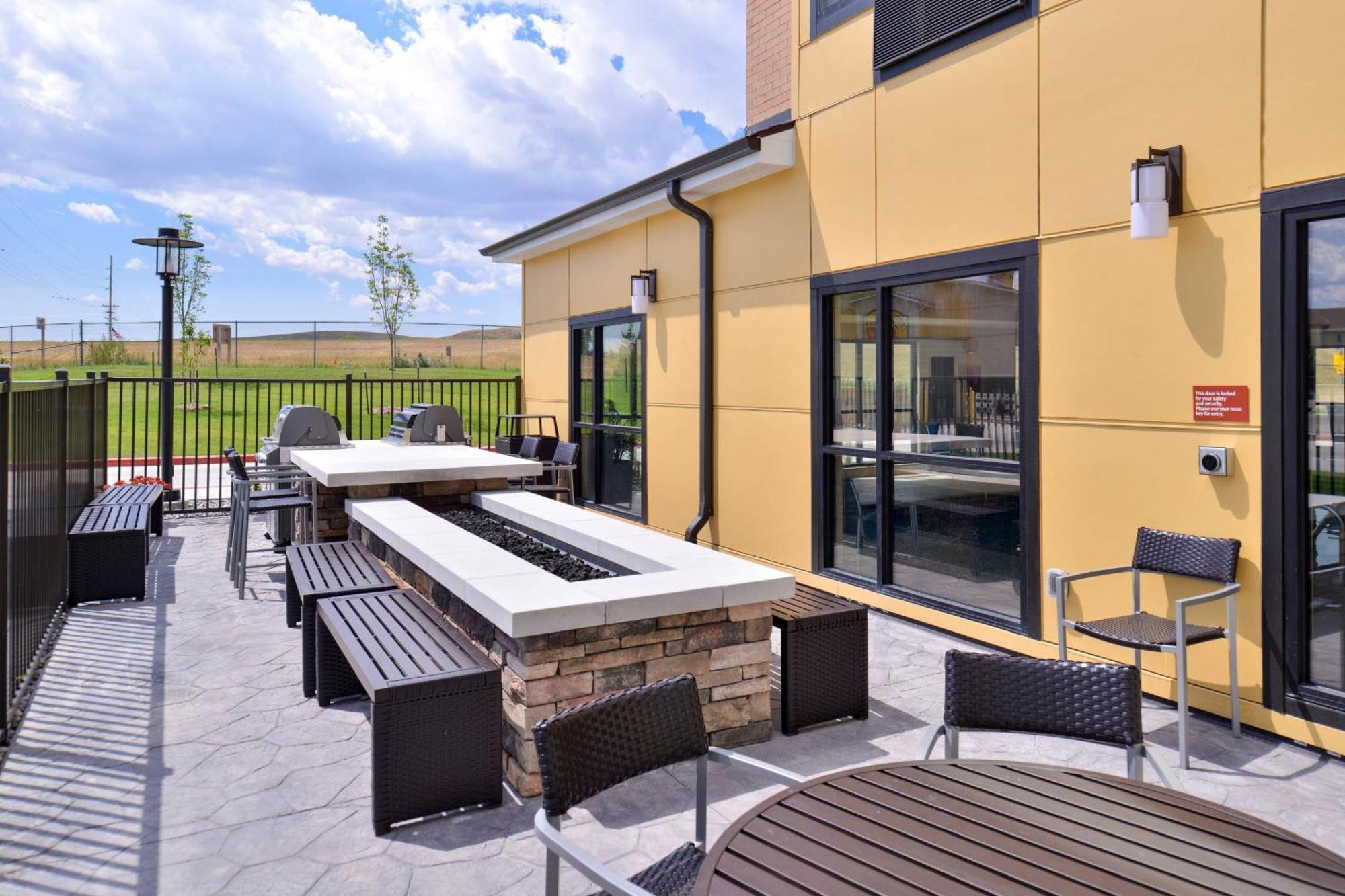 Towneplace Suites By Marriott Gillette Exterior photo